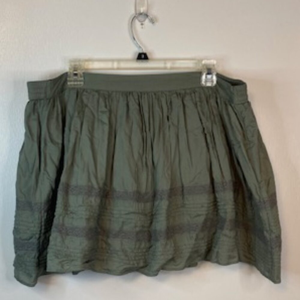 Rubbish Green knee length skirt